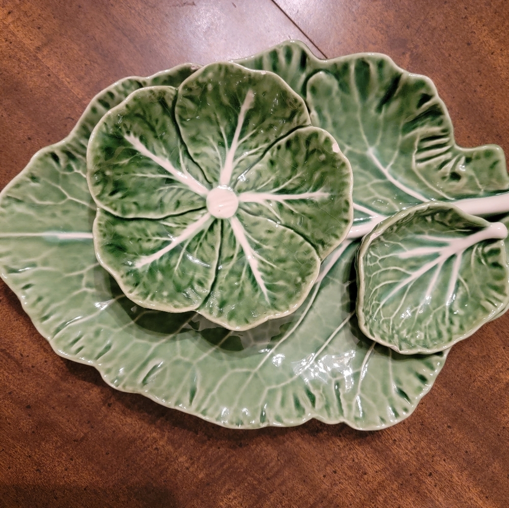 Vintage Bordallo Pinheiro Cabbageware Chip/Dip bowl with small bowl.